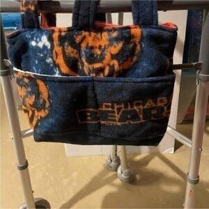 Men’s Chicago Bears walker attachable bag / tote.